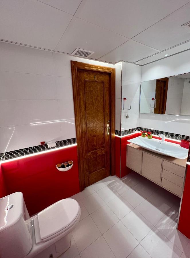 Apartamento A Las Puertas De La Alhambra Granada Luaran gambar
